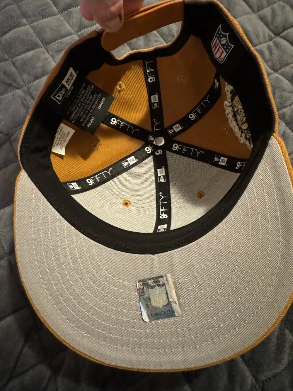 New Era gold Fleur-de-Lis 9FIFTY Youth Snapback Hat